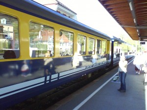 Tog mot Grindelwald klar til avgang i Interlaken